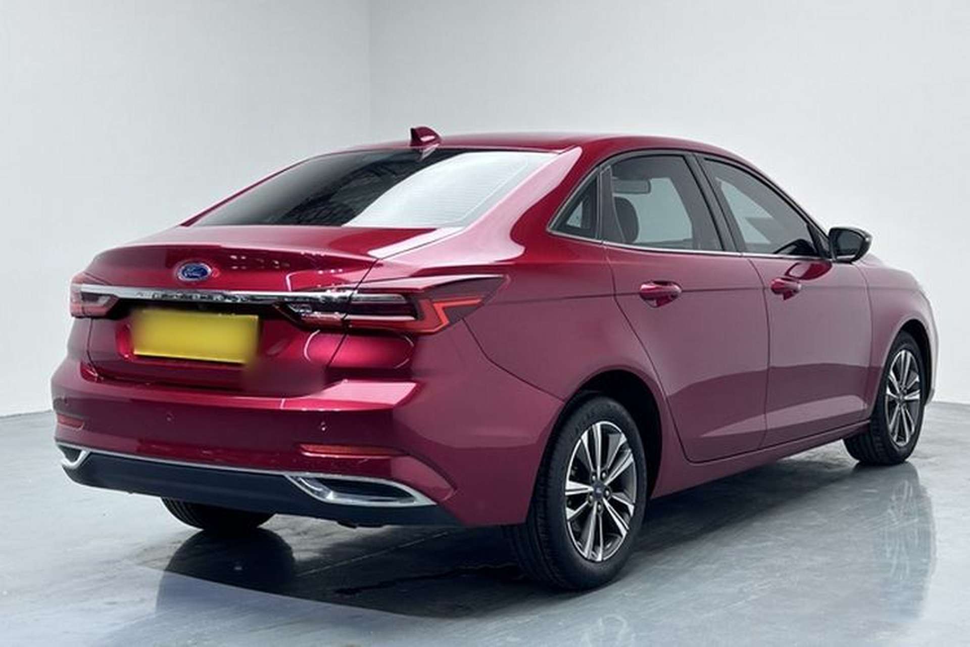 Used Ford Escort 2021 1.5L Automatic Diamond Edition Exterior 6