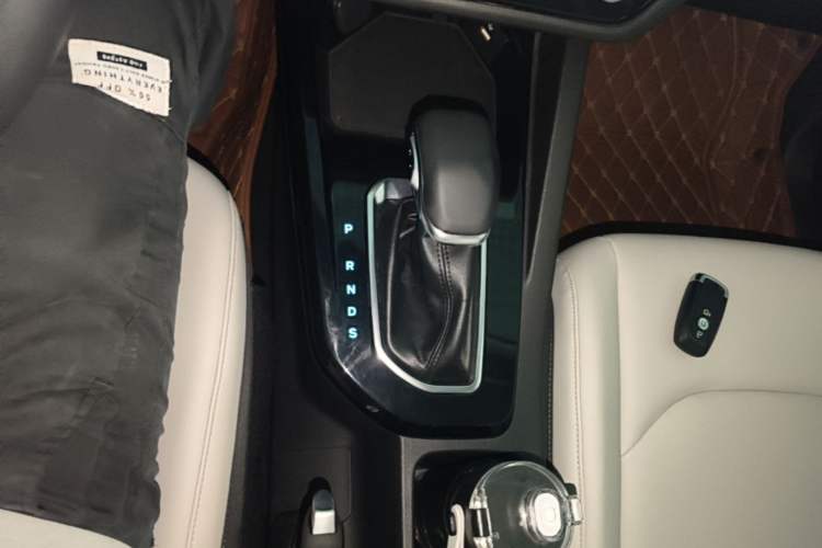 Used Ford Escort 2021 1.5L Automatic Diamond Edition Gear Lever
