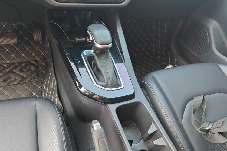 Used Ford Escort 2021 1.5L Automatic Diamond Edition Gear Lever