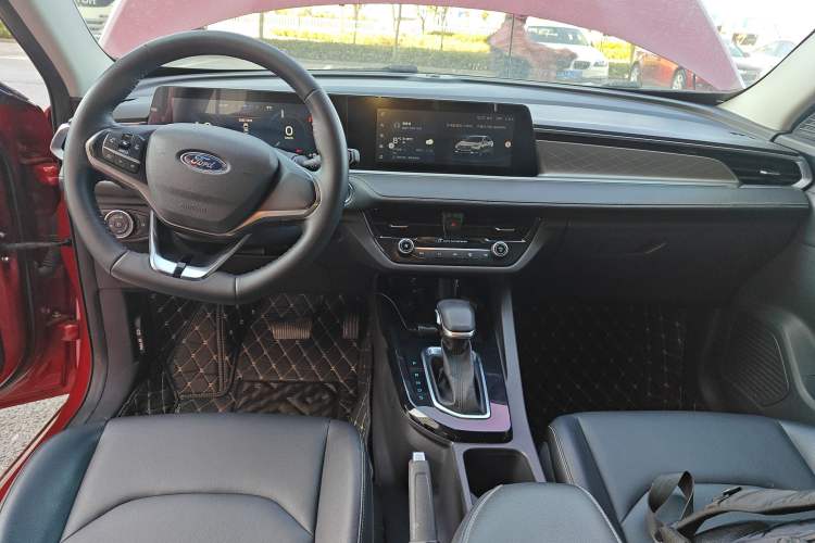 Used Ford Escort 2021 1.5L Automatic Diamond Edition Interior 2