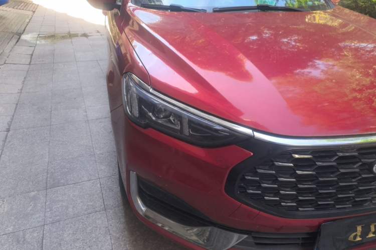 Used Ford Escort 2021 1.5L Automatic Diamond Edition Right Front Headlight
