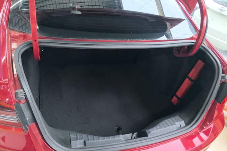 Used Ford Escort 2021 1.5L Automatic Diamond Edition Trunk
