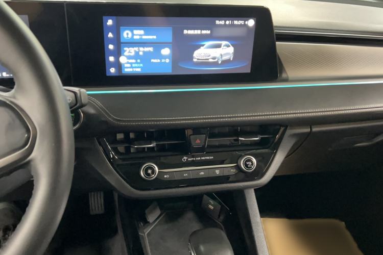 Used Ford Escort 2021 1.5L Automatic Diamond Edition Audio And AC Panel