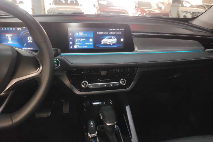 Used Ford Escort 2021 1.5L Automatic Diamond Edition Audio And AC Panel
