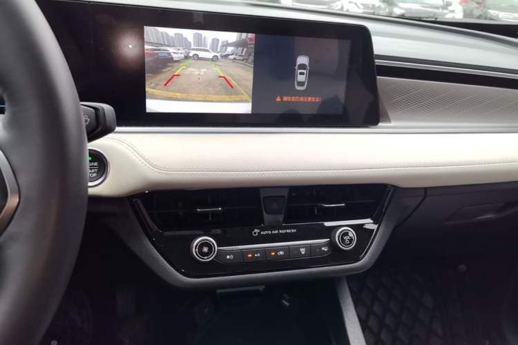 Used Ford Escort 2021 1.5L Automatic Diamond Edition Audio And AC Panel