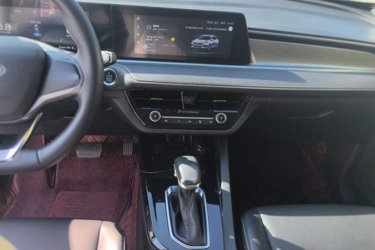 Used Ford Escort 2021 1.5L Automatic Diamond Edition Audio And AC Panel