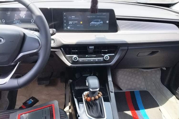 Used Ford Escort 2021 1.5L Automatic Diamond Edition Audio And AC Panel