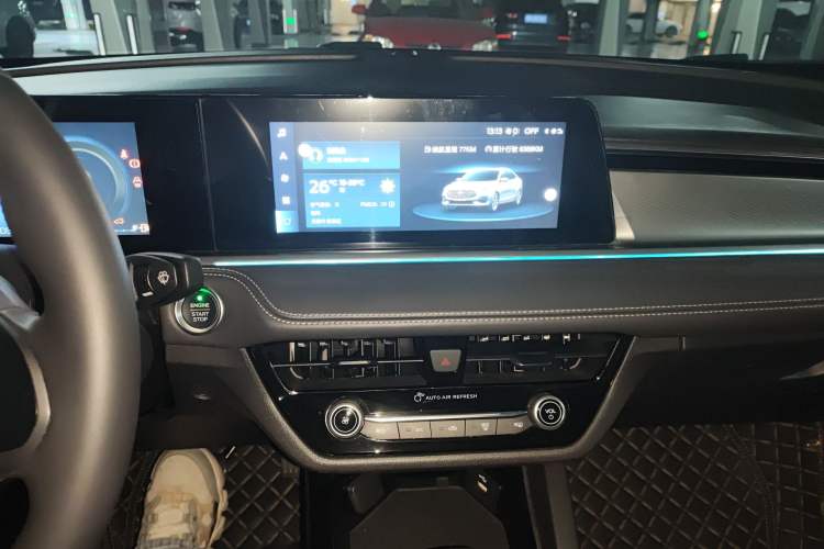 Used Ford Escort 2021 1.5L Automatic Diamond Edition Audio And AC Panel