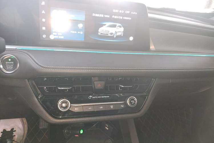 Used Ford Escort 2021 1.5L Automatic Diamond Edition Audio And AC Panel