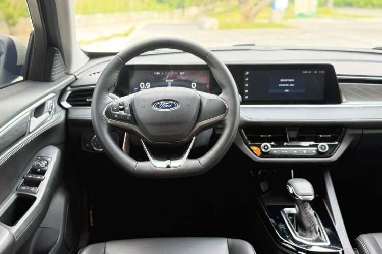 Used Ford Escort 2021 1.5L Automatic Diamond Edition Audio And AC Panel