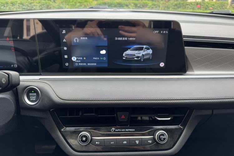Used Ford Escort 2021 1.5L Automatic Diamond Edition Audio And AC Panel
