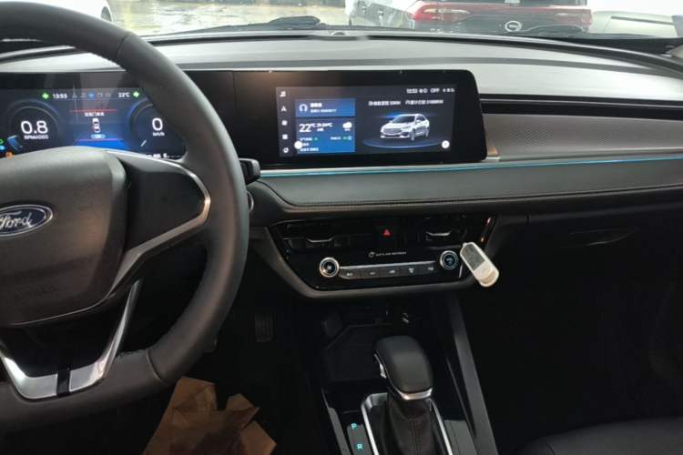 Used Ford Escort 2021 1.5L Automatic Diamond Edition Audio And AC Panel