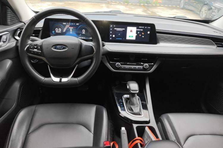 Used Ford Escort 2021 1.5L Automatic Diamond Edition Center Console