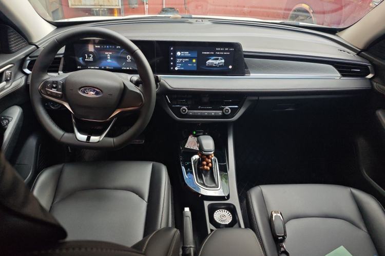 Used Ford Escort 2021 1.5L Automatic Diamond Edition Center Console
