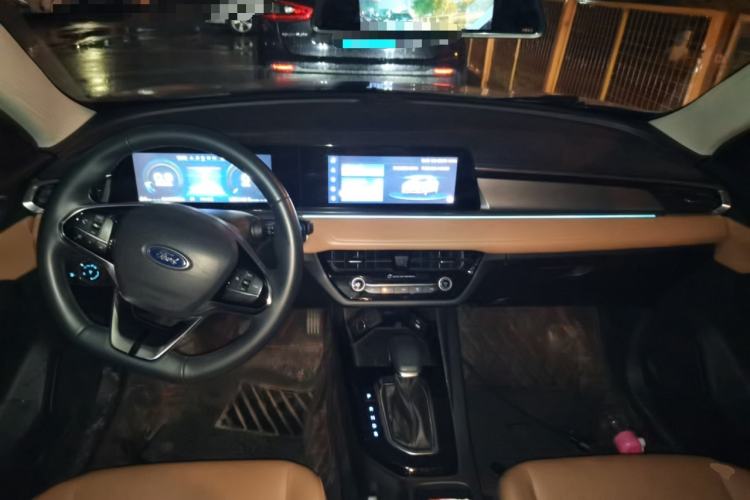 Used Ford Escort 2021 1.5L Automatic Glory Edition Center Console