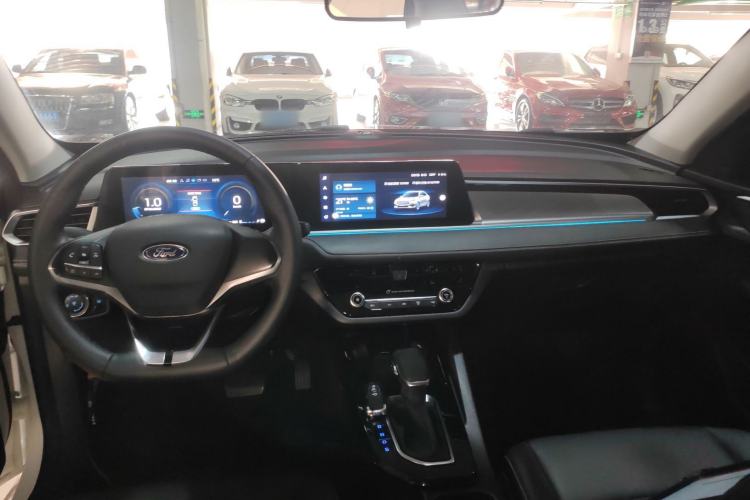 Used Ford Escort 2021 1.5L Automatic Diamond Edition Center Console