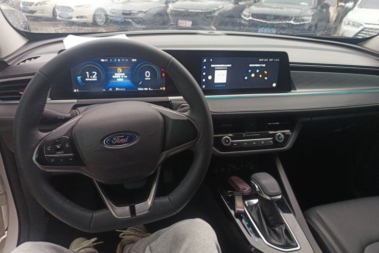 Used Ford Escort 2021 1.5L Automatic Diamond Edition Center Console