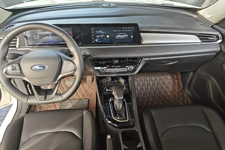 Used Ford Escort 2021 1.5L Automatic Diamond Edition Center Console
