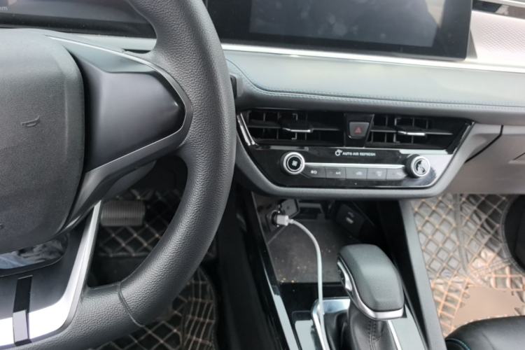 Used Ford Escort 2021 1.5L Automatic Gold Edition Center Console