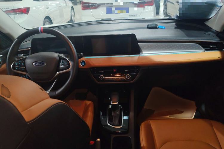 Used Ford Escort 2021 1.5L Automatic Glory Edition Center Console