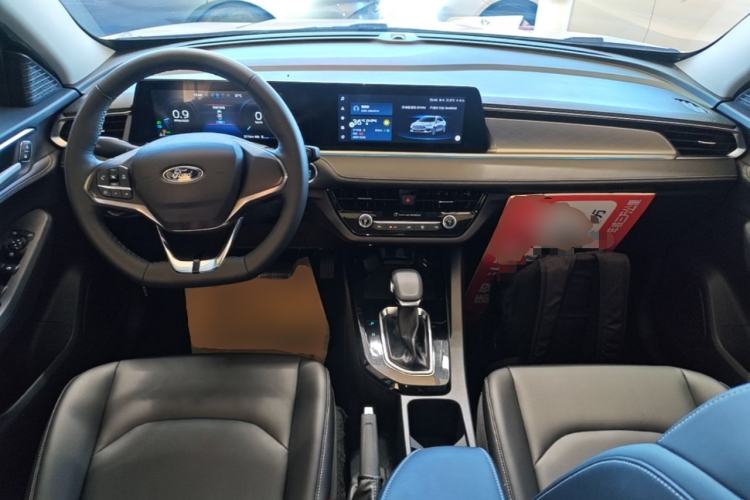 Used Ford Escort 2021 1.5L Automatic Diamond Edition Center Console