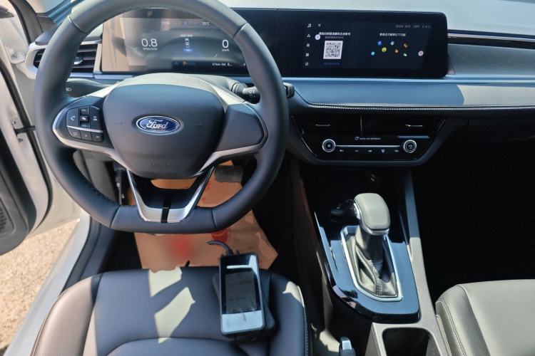 Used Ford Escort 2021 1.5L Automatic Diamond Edition Center Console