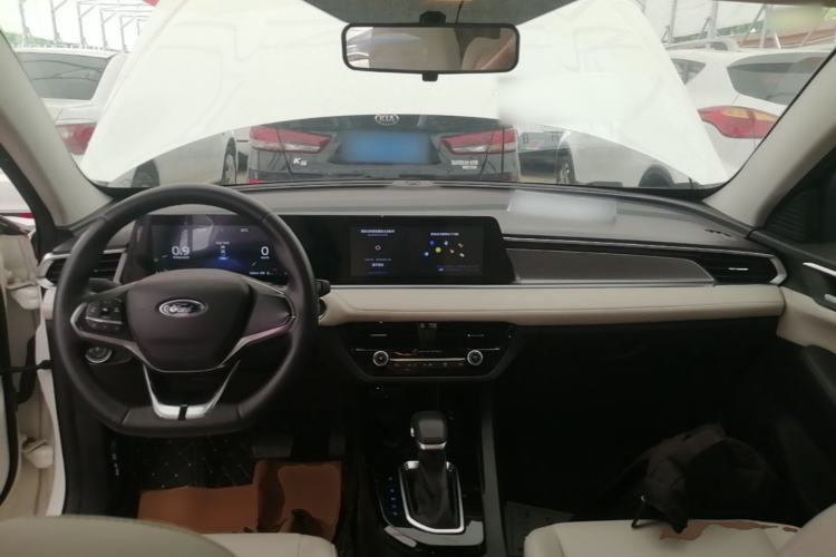 Used Ford Escort 2021 1.5L Automatic Diamond Edition Center Console