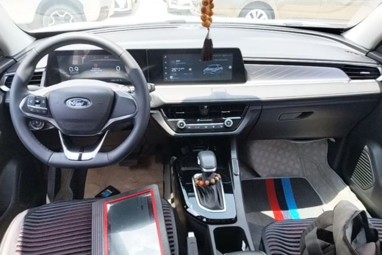 Used Ford Escort 2021 1.5L Automatic Diamond Edition Center Console