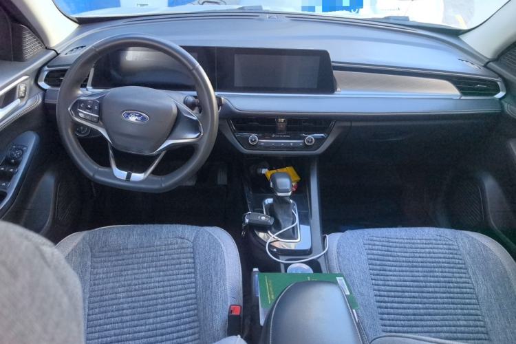 Used Ford Escort 2021 1.5L Automatic Diamond Edition Center Console