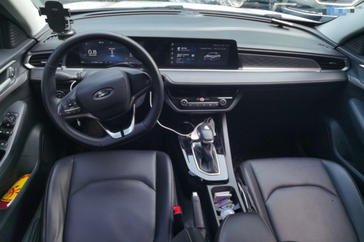 Used Ford Escort 2021 1.5L Automatic Diamond Edition Center Console