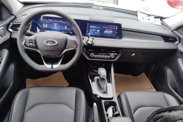 Used Ford Escort 2021 1.5L Automatic Diamond Edition Center Console