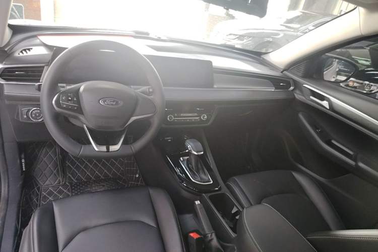 Used Ford Escort 2021 1.5L Automatic Diamond Edition Center Console