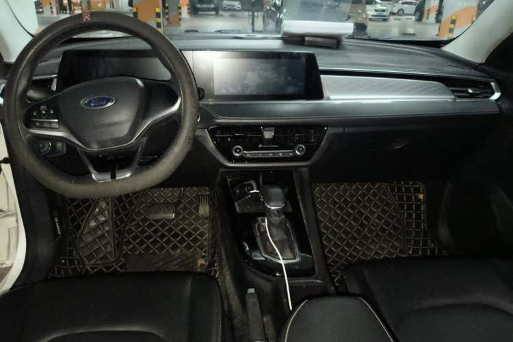 Used Ford Escort 2021 1.5L Automatic Diamond Edition Center Console