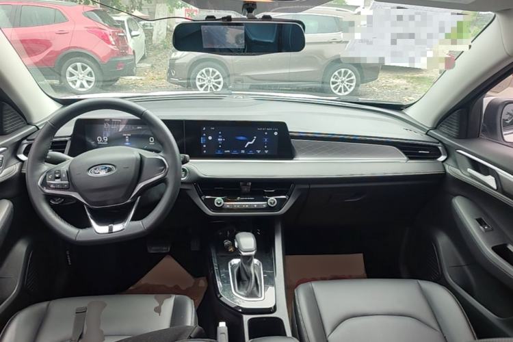 Used Ford Escort 2021 1.5L Automatic Diamond Edition Center Console