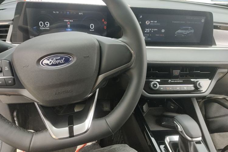 Used Ford Escort 2021 1.5L Automatic Diamond Edition Center Console