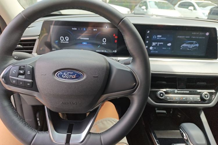 Used Ford Escort 2021 1.5L Automatic Diamond Edition Center Console