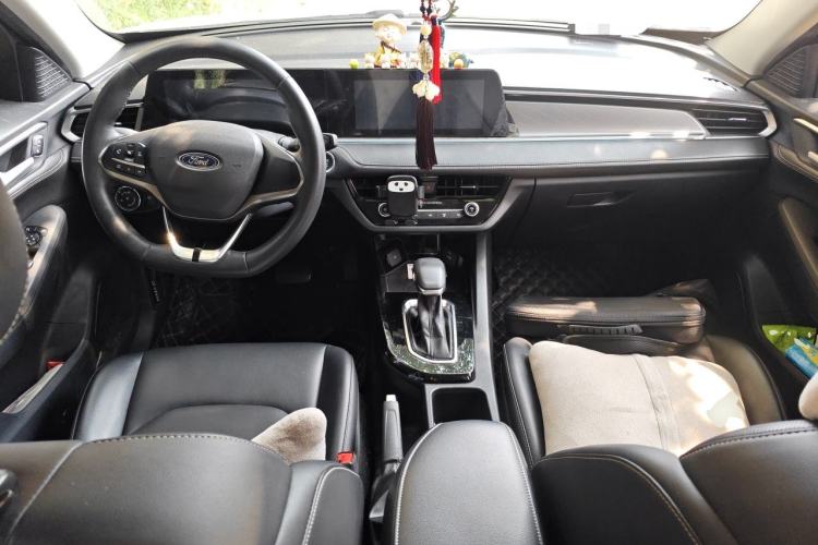 Used Ford Escort 2021 1.5L Automatic Diamond Edition Center Console