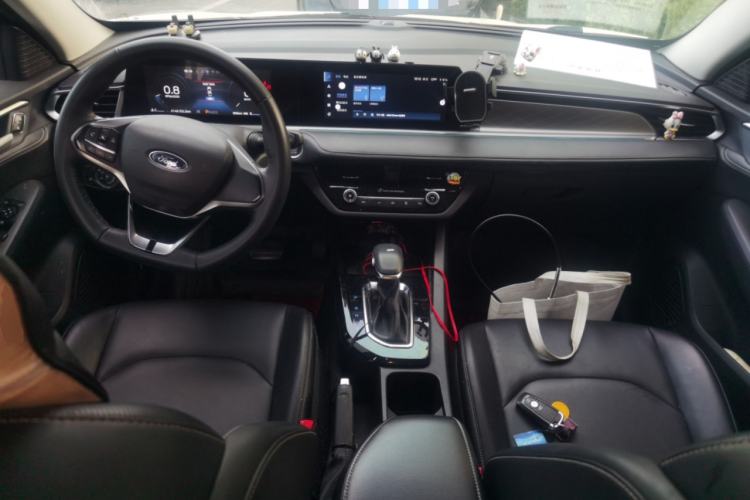 Used Ford Escort 2021 1.5L Automatic Diamond Edition Center Console