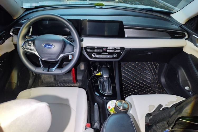 Used Ford Escort 2021 1.5L Automatic Diamond Edition Center Console