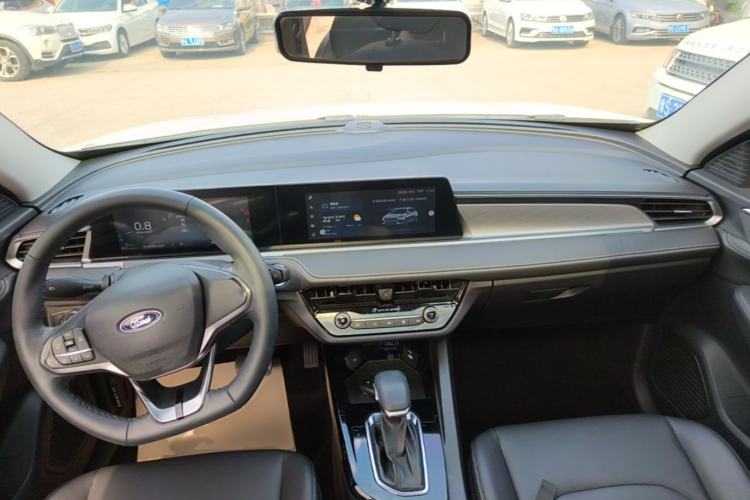 Used Ford Escort 2021 1.5L Automatic Diamond Edition Center Console