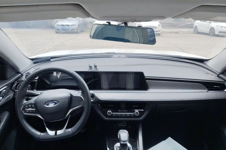 Used Ford Escort 2021 1.5L Automatic Diamond Edition Center Console