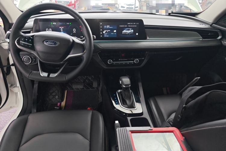 Used Ford Escort 2021 1.5L Automatic Diamond Edition Center Console