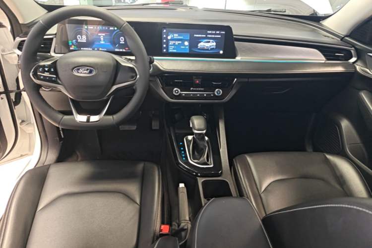 Used Ford Escort 2021 1.5L Automatic Diamond Edition Center Console