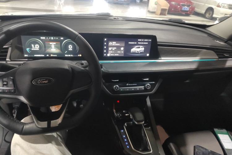 Used Ford Escort 2021 1.5L Automatic Diamond Edition Center Console