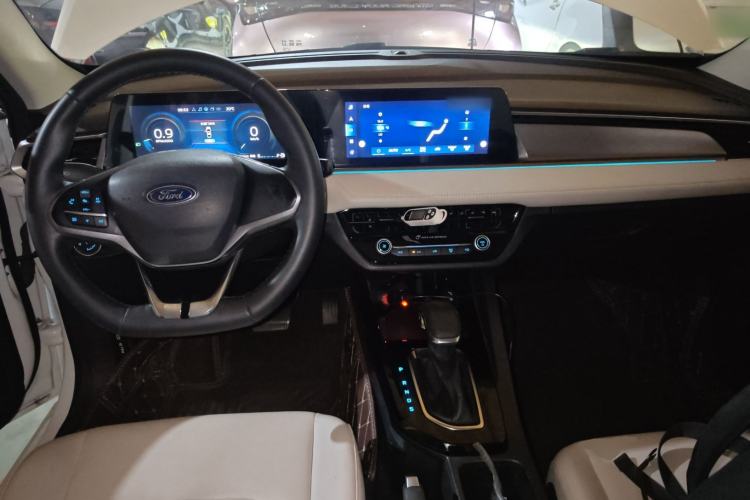 Used Ford Escort 2021 1.5L Automatic Diamond Edition Center Console