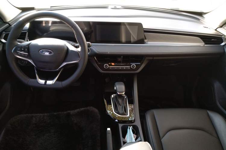 Used Ford Escort 2021 1.5L Automatic Diamond Edition Center Console