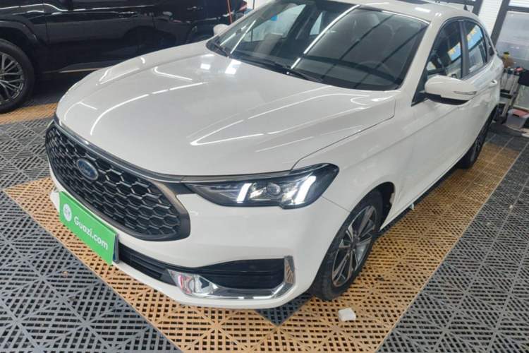 Used Ford Escort 2021 1.5L Automatic Diamond Edition Guazi used car, China used car export, Used car for sale, Used cars, Cheapest cars for sale