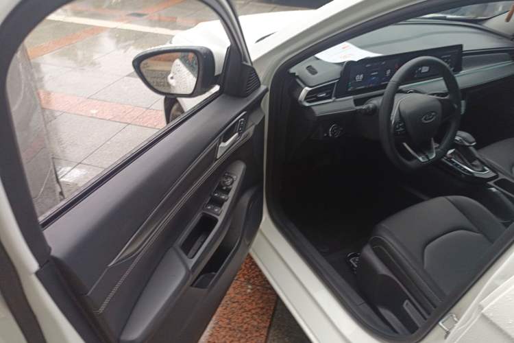 Used Ford Escort 2021 1.5L Automatic Diamond Edition Driver Seat