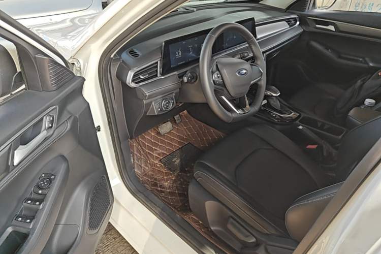 Used Ford Escort 2021 1.5L Automatic Diamond Edition Driver Seat