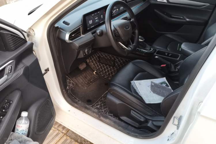 Used Ford Escort 2021 1.5L Automatic Diamond Edition Driver Seat